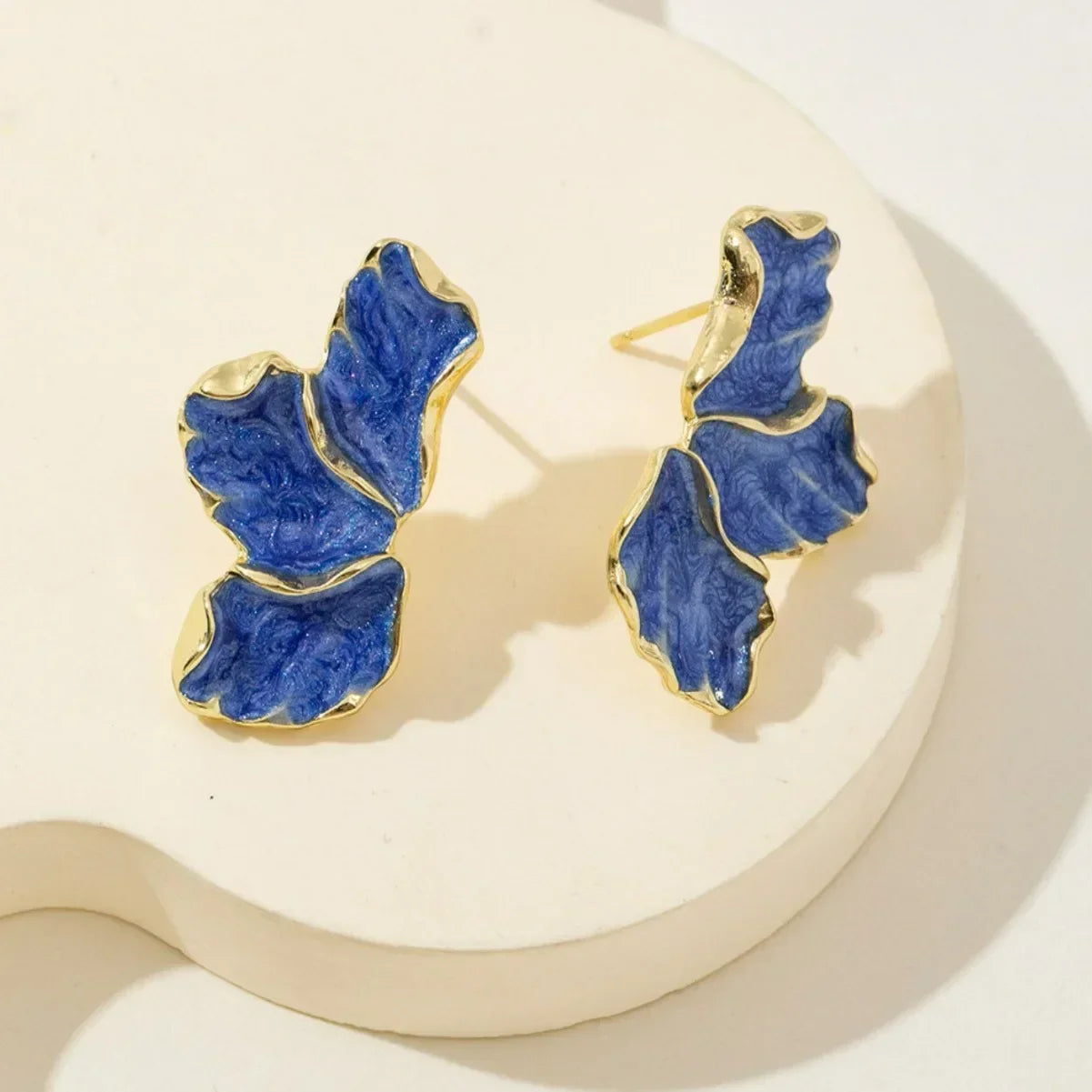 עגילי חצי פרח